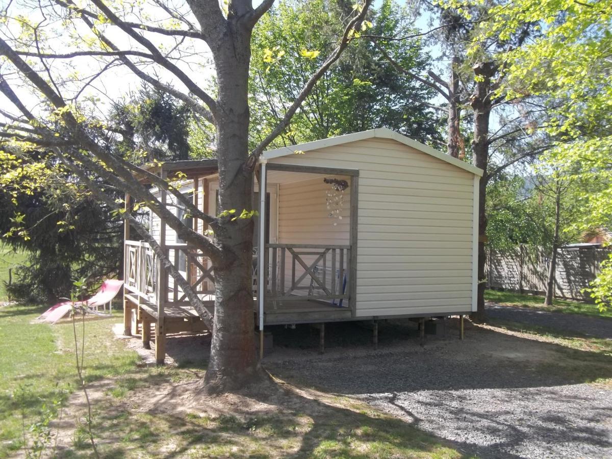 Camping Aire Du Gros Pre Lesseux 외부 사진